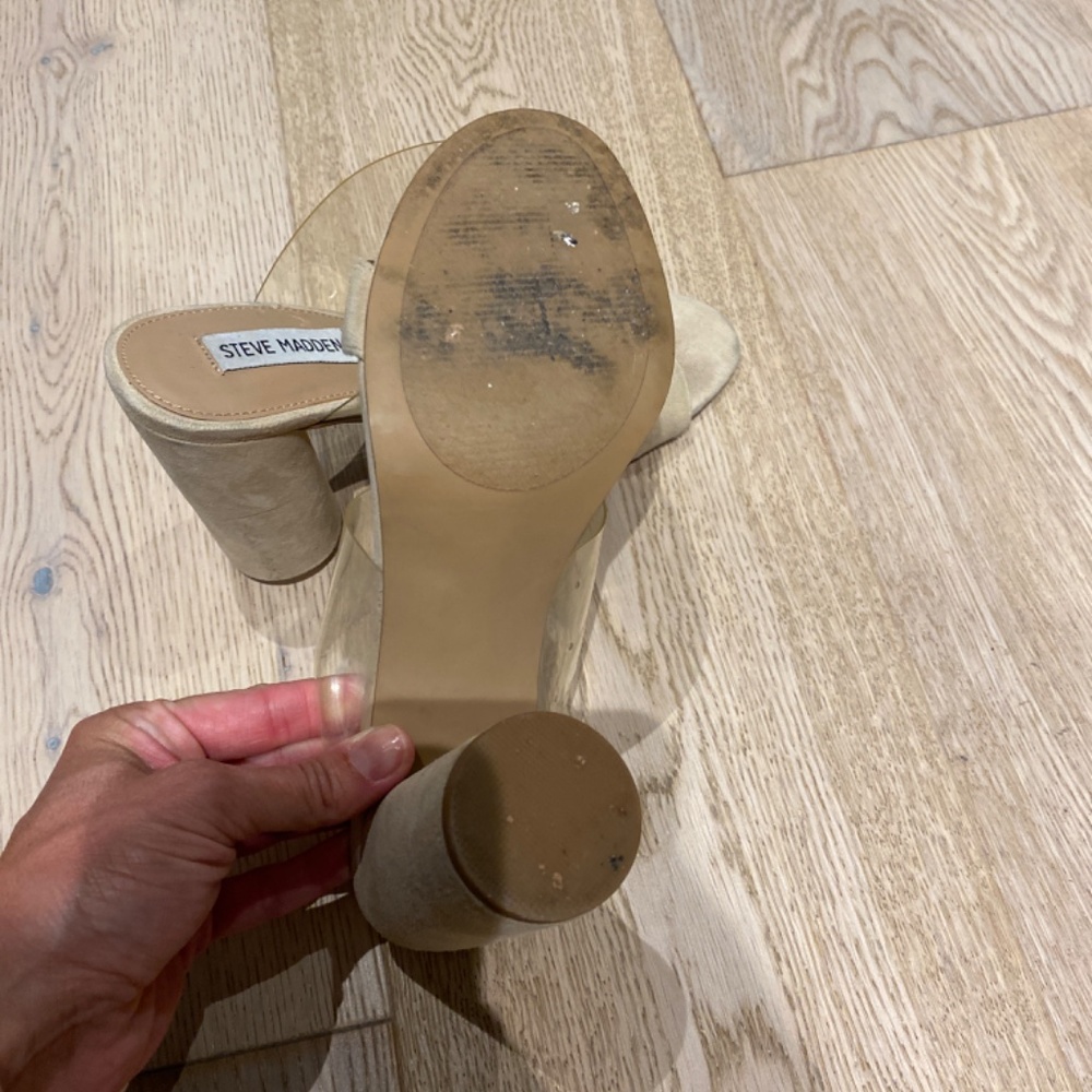 High heels - Picture 3 of 4